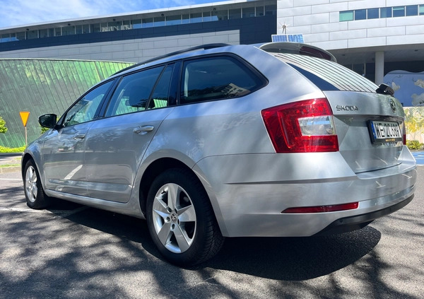 Skoda Octavia cena 56900 przebieg: 110000, rok produkcji 2020 z Dobiegniew małe 466